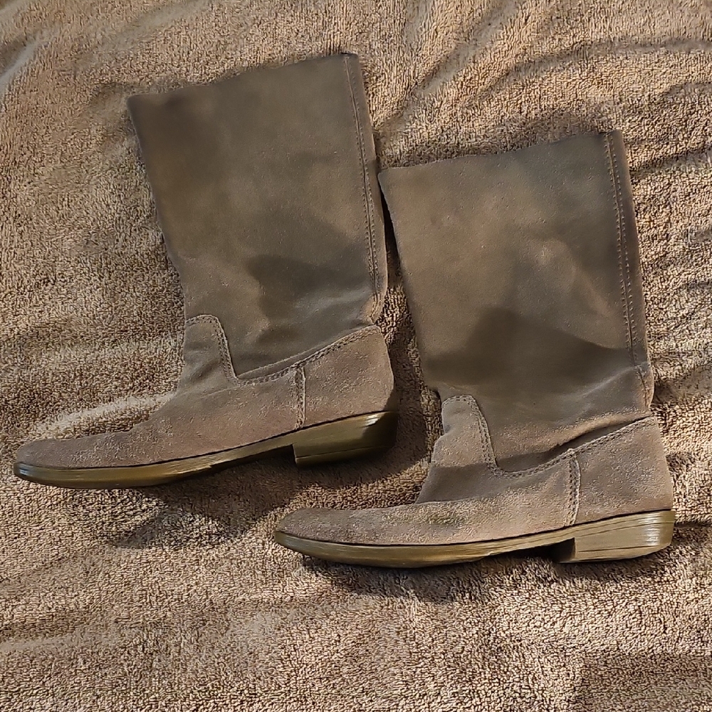NINE WEST VINTAGE AMERICA COLLECTION Stylish Tan Suede Women's Boots